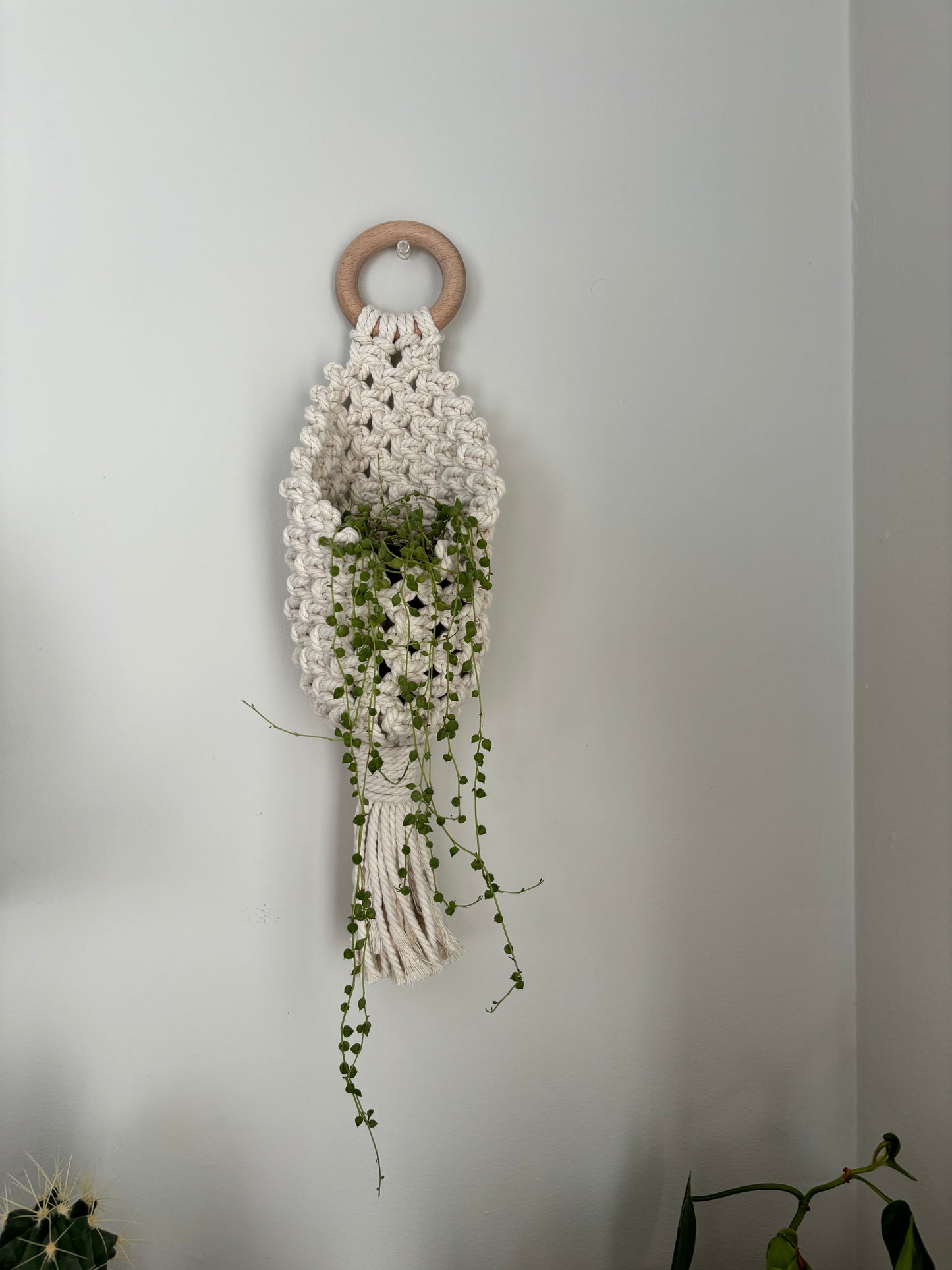 Panier mural en macramé naturelle