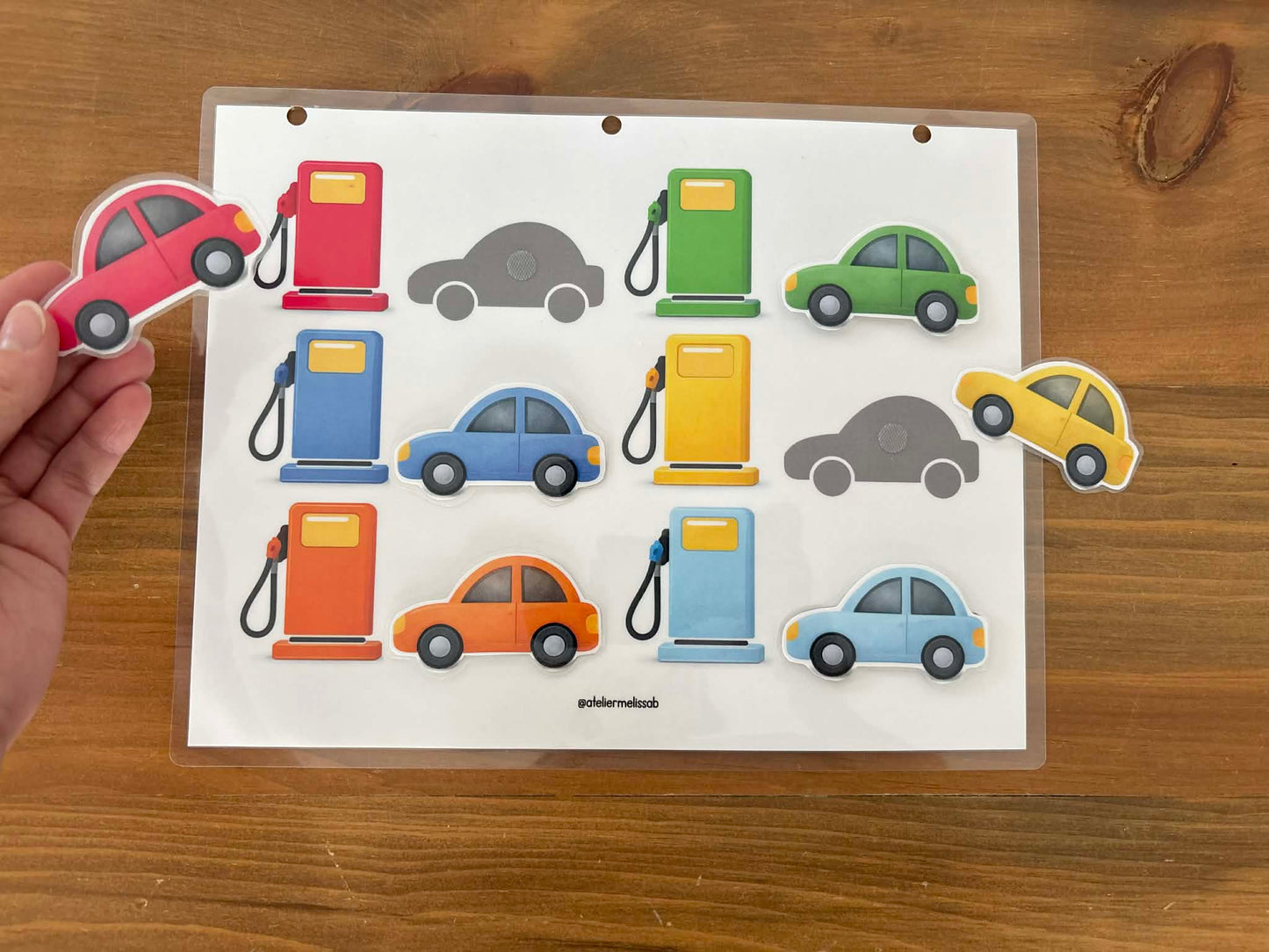 I50 - association des couleurs - pompes à essence