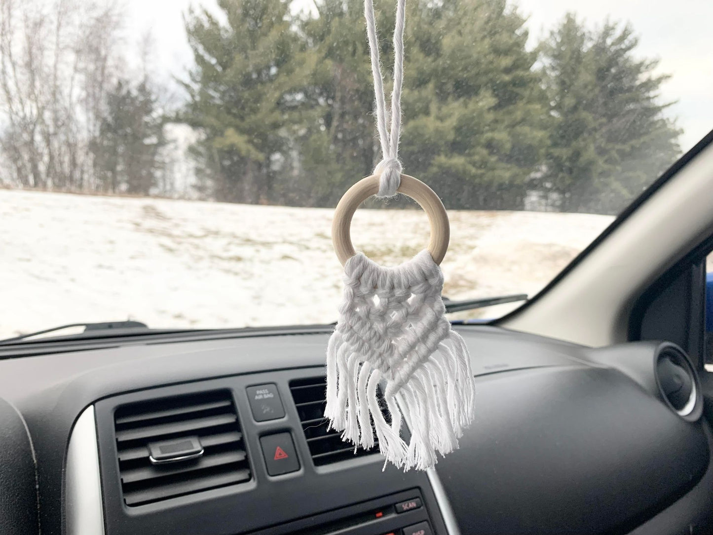 LINNAEA - Diffuseur pour voiture en macramé