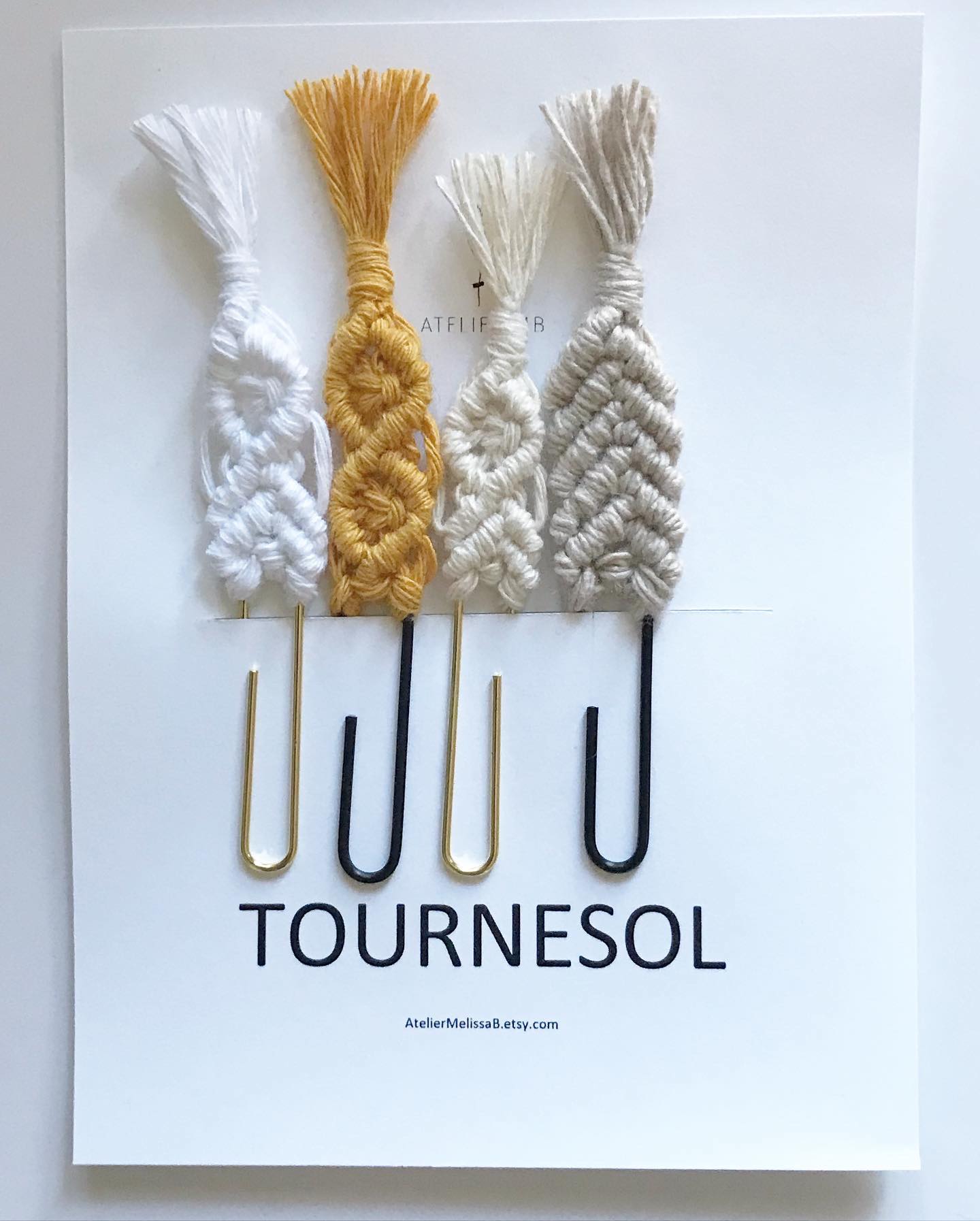 Ensemble de marque-page en macramé