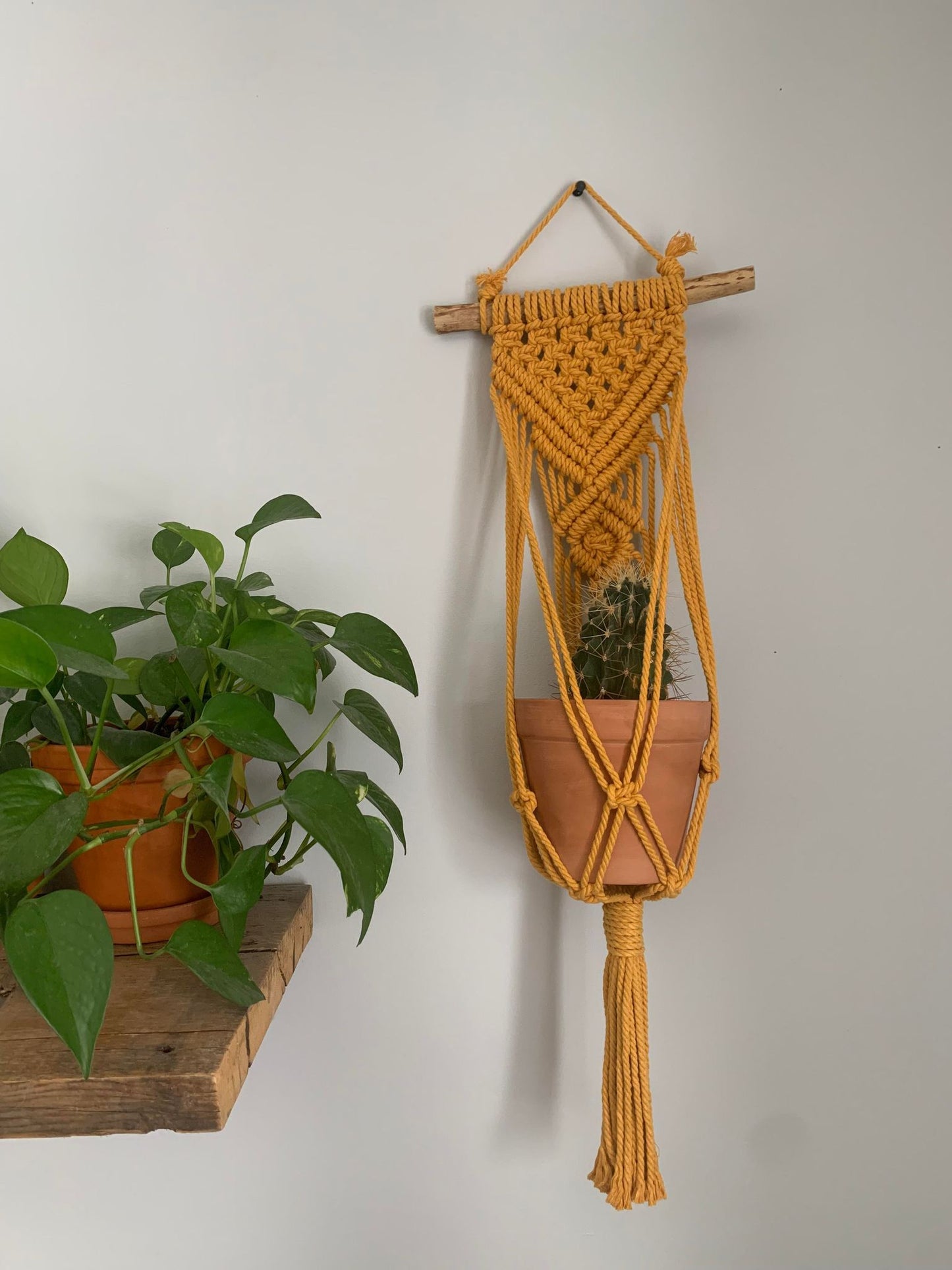 Jardinière en macramé