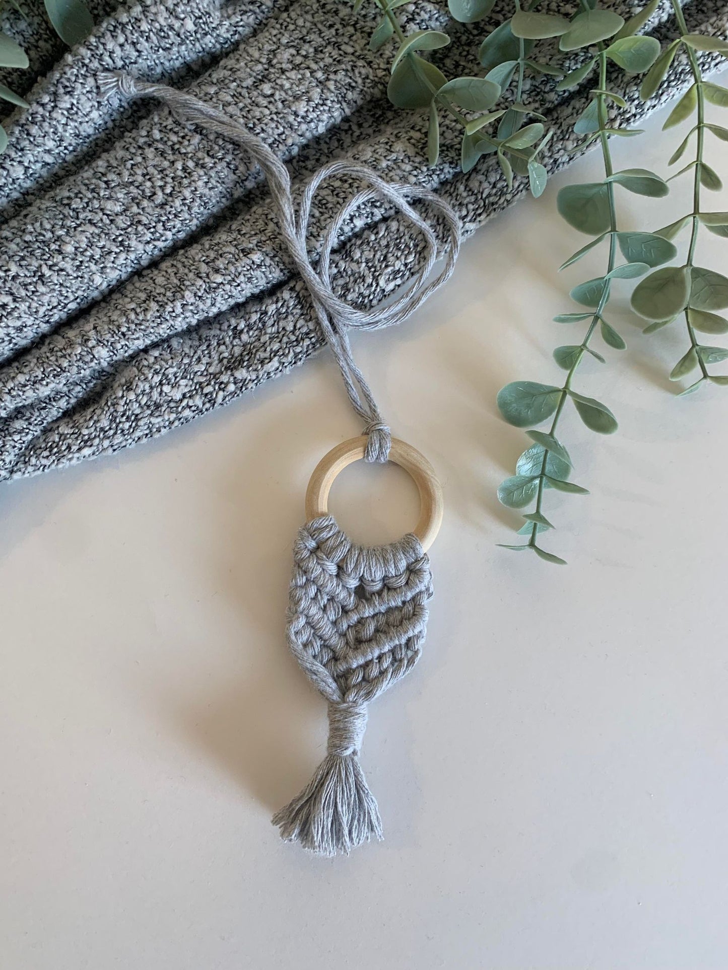 LINARIA - Diffuseur pour auto en macramé