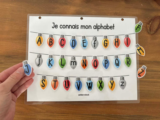 I64 - Je connais mon alphabet - Ampoules de Noel