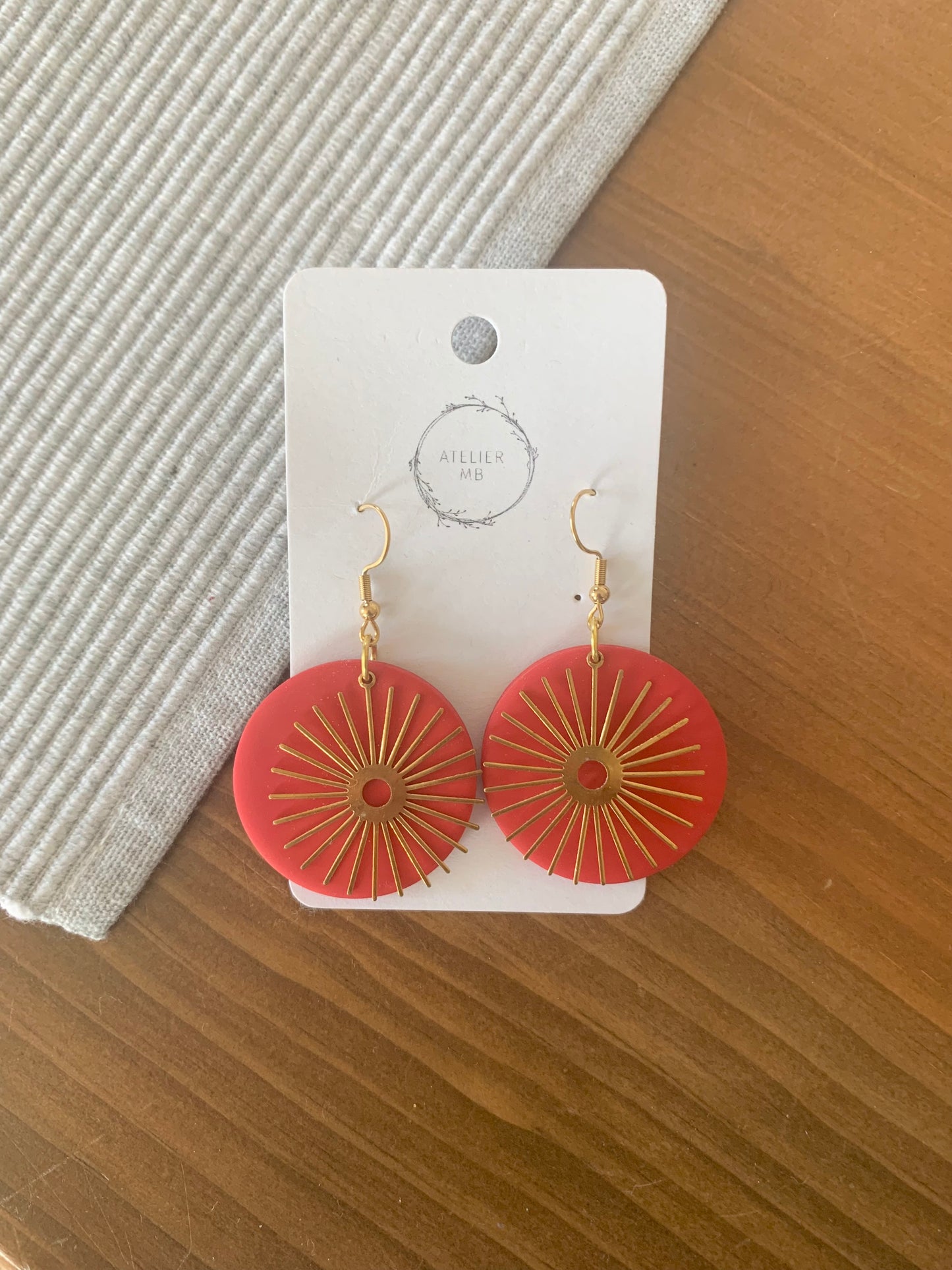 Boucles d'oreilles rouge et or