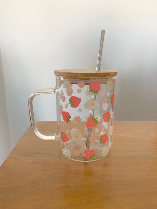 Tasse avec paille et couvercle - Fraises